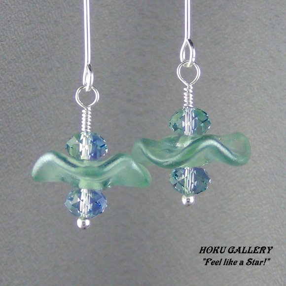 NWOT Green Wavy Lampwork Glass Earrings w/ Austrian Crystals, Handmade 2.25" - Picture 2 of 5